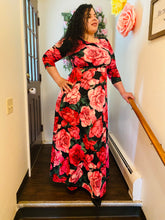 Load image into Gallery viewer, Roses Maxi Dress
