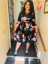 Load image into Gallery viewer, Black Floral Midi Dress
