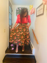 Load image into Gallery viewer, Fuscia Floral Midi Dress
