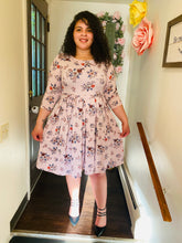 Load image into Gallery viewer, Lilac Midi floral dress
